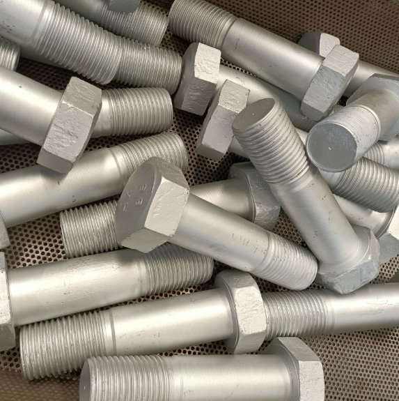 Sự khác biệt giữa bu lông mạ kẽm nhúng nóng và bu lông Dacromet là gì?